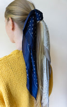 Load image into Gallery viewer, Swiss Army Scarf, Navy/Gray
