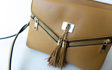 Load image into Gallery viewer, The Virginia Purse, Dark Honey