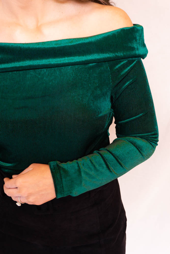 On Vixen Top, Emerald