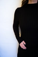 Load image into Gallery viewer, The Kwan For Me Dress, Black