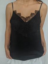 Load image into Gallery viewer, Lace Get It On Top, Black